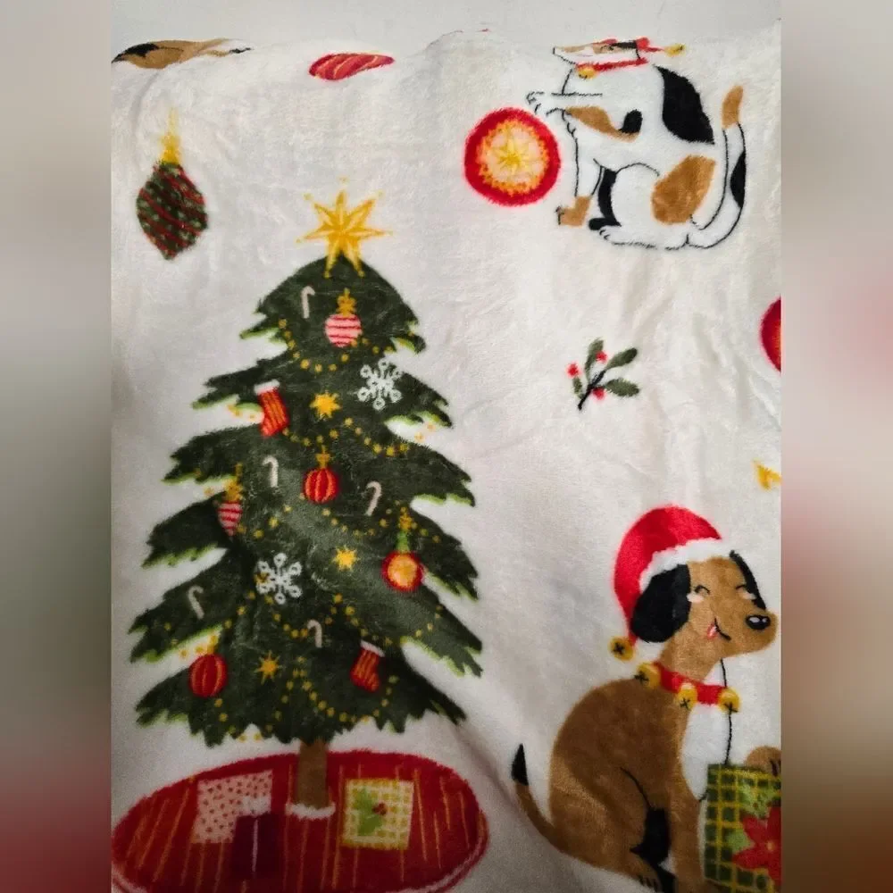 Wondershop Brown Puppy Dog Calico Kitty Cat Plush Throw Blanket Christmas 2024